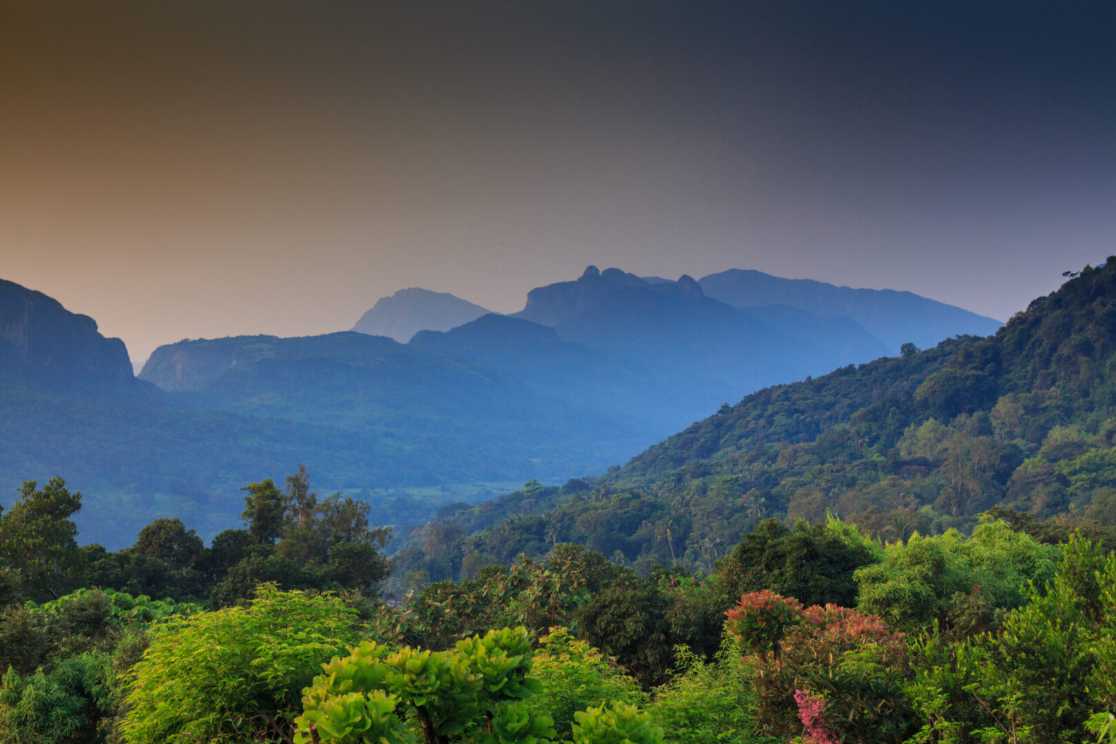 sri lanka hill country knuckles mountain range