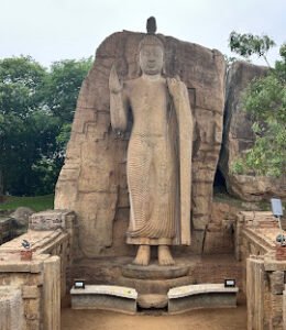 Avukana Buddha Statue