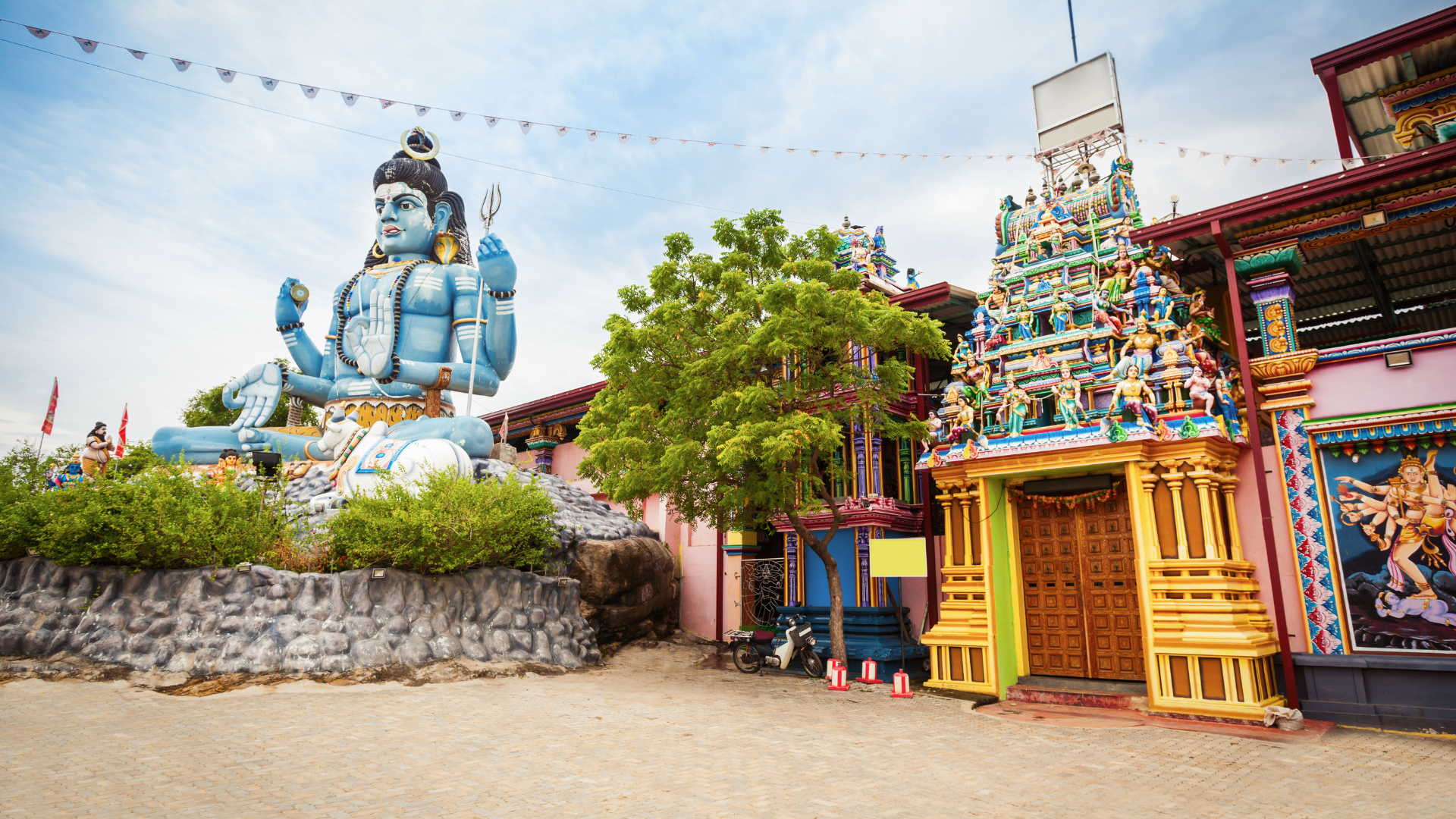 sri lanka spiritual places koneswaram kovil trincomalee